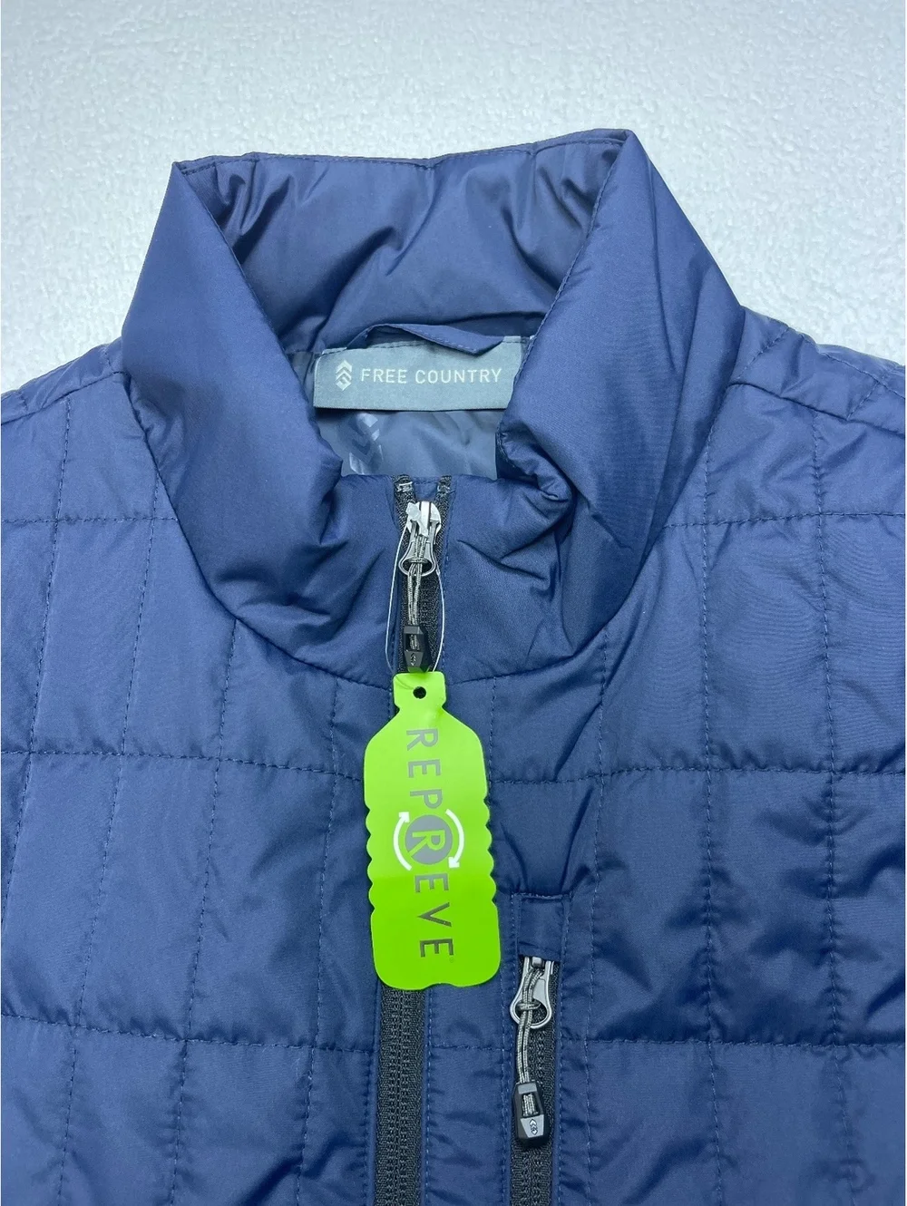 Free Country Men's Large Navy Blue Quilted Vest